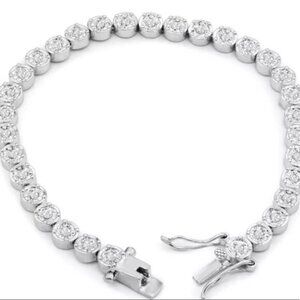 Beautiful 1ct diamond tennis bracelet